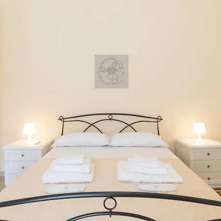 Kaliko Semesterbostad Avola