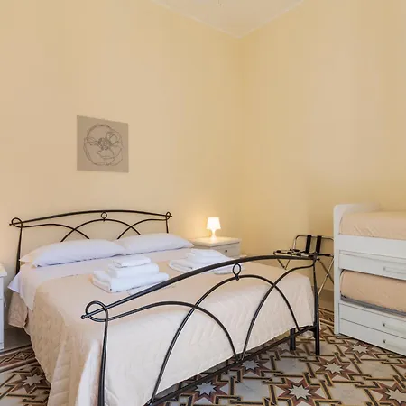 Kaliko Semesterbostad Avola